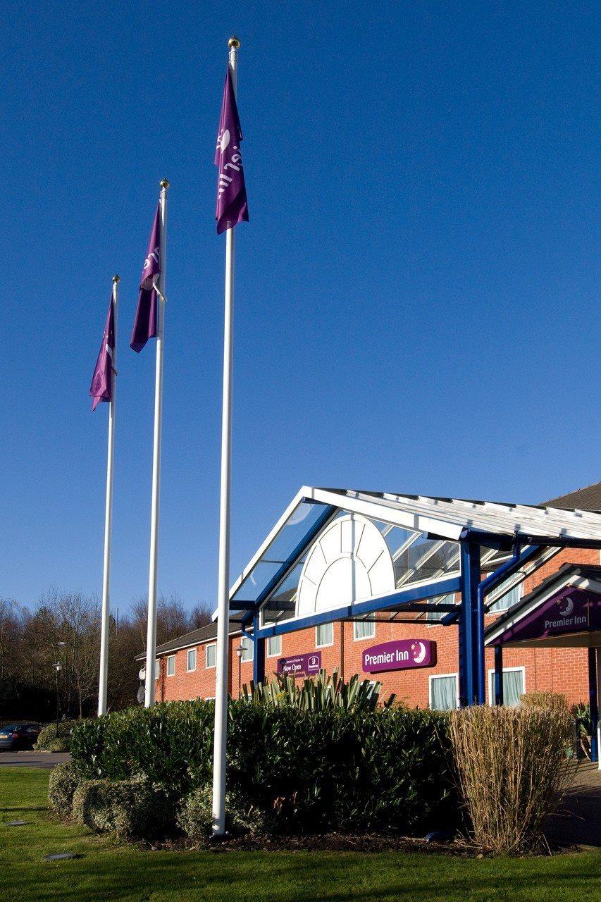Premier Inn Понтипул Экстерьер фото